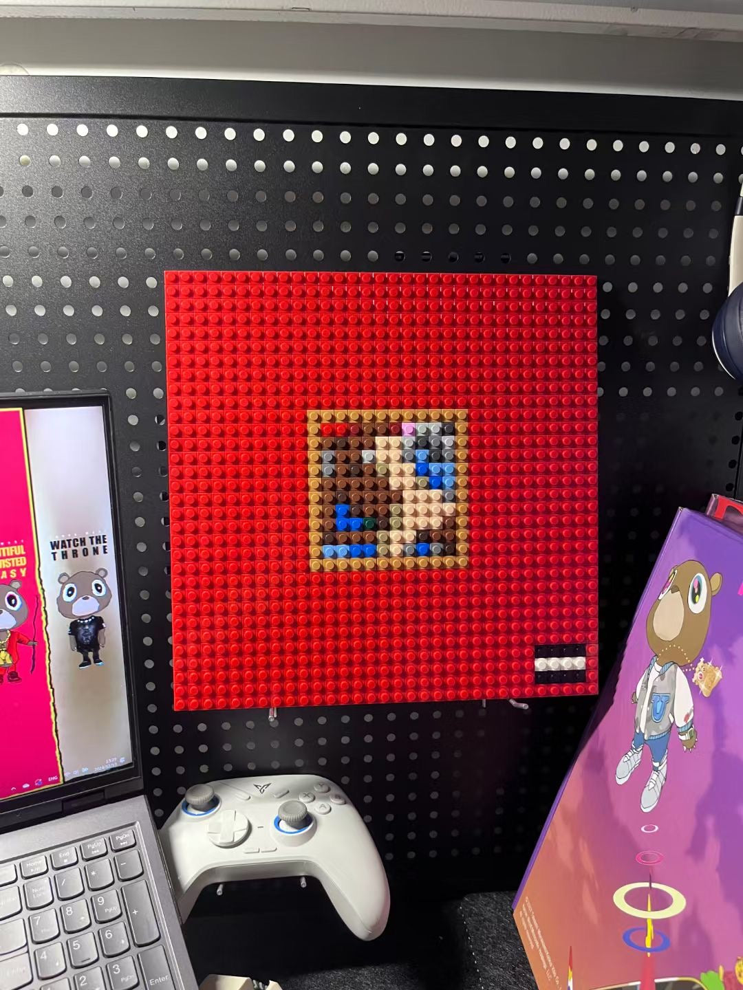 Kanye West《My Beautiful Dark Twisted Fantasy》Brick Album Cover