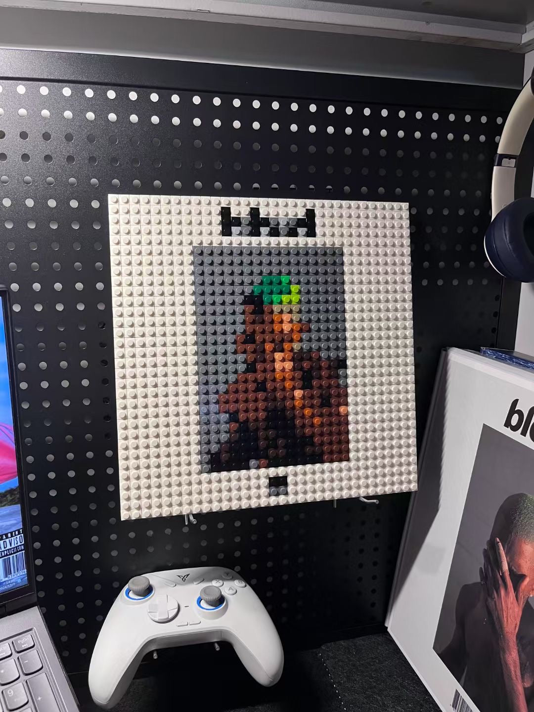 Frank Ocean《Blonde》Brick Album Cover