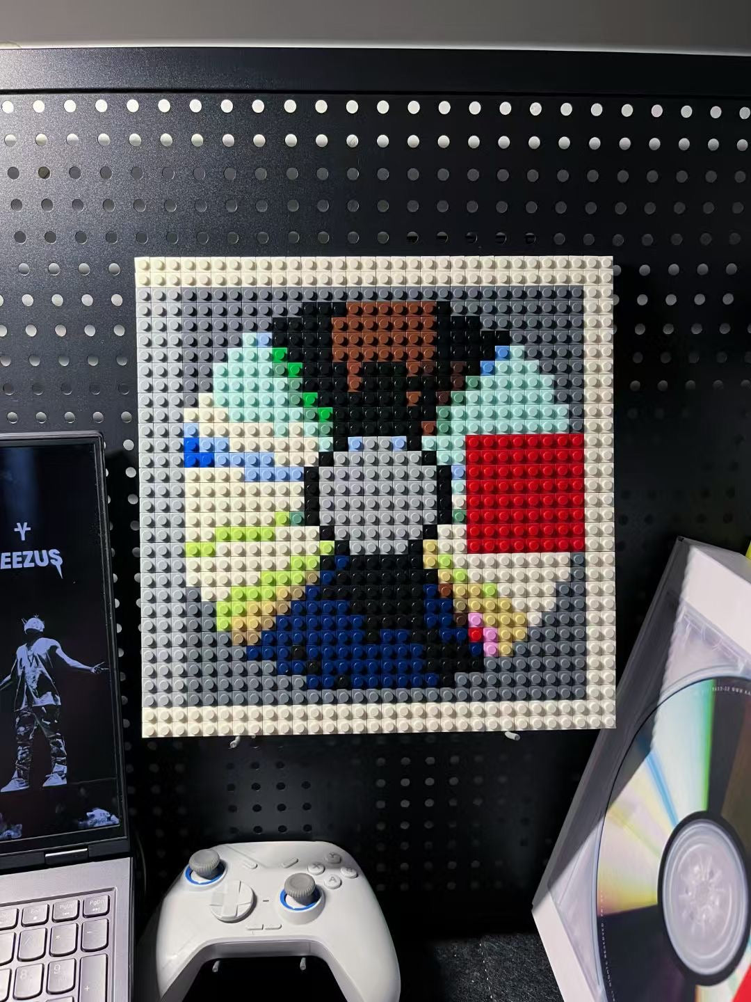 Kanye West《Bound2》Brick Album Cover