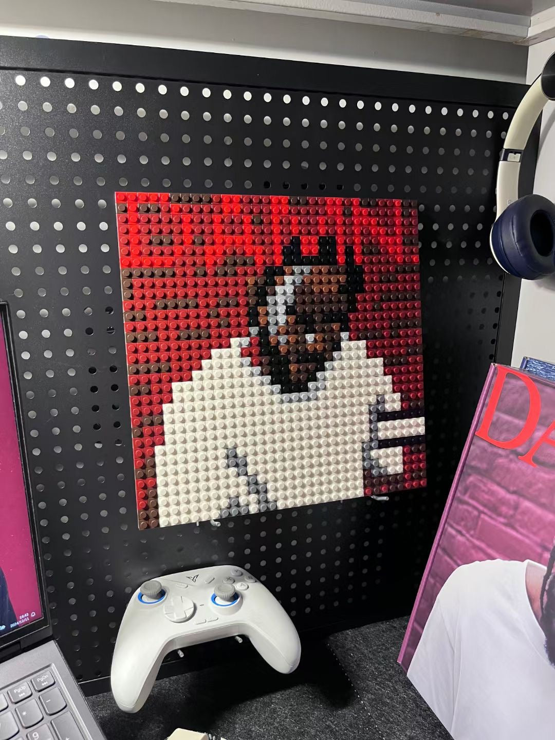 Kendrick Lamar《DAMN.》Brick Album Cover