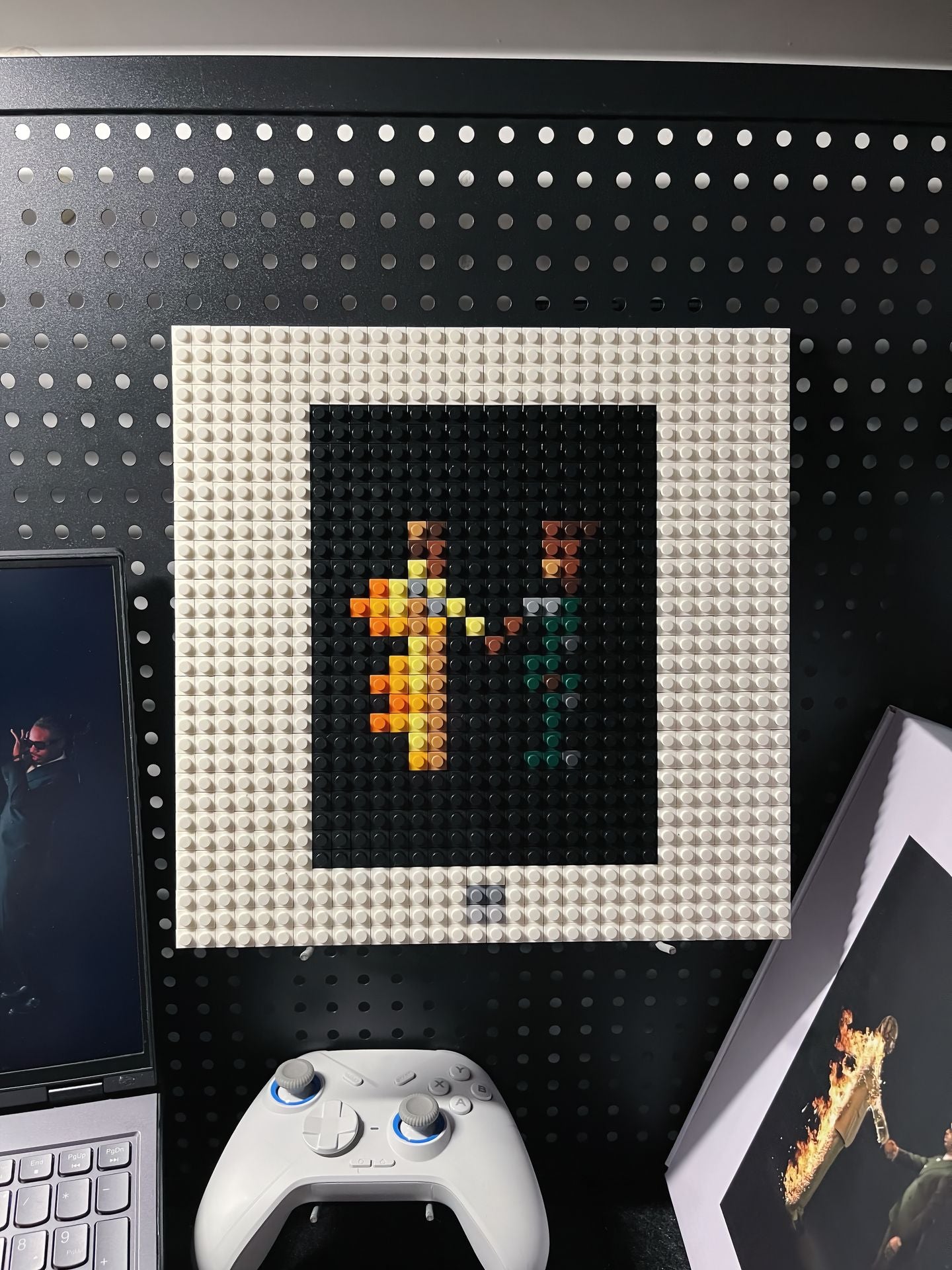 Metro Boomin《HEROES&VILLAINS》Brick Album Cover